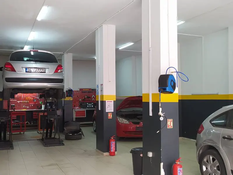 Ahlat Oto Servis